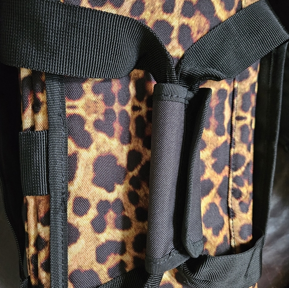 HERSCHEL POP QUIZ COOLER 12 PACK - Picture 9 of 11